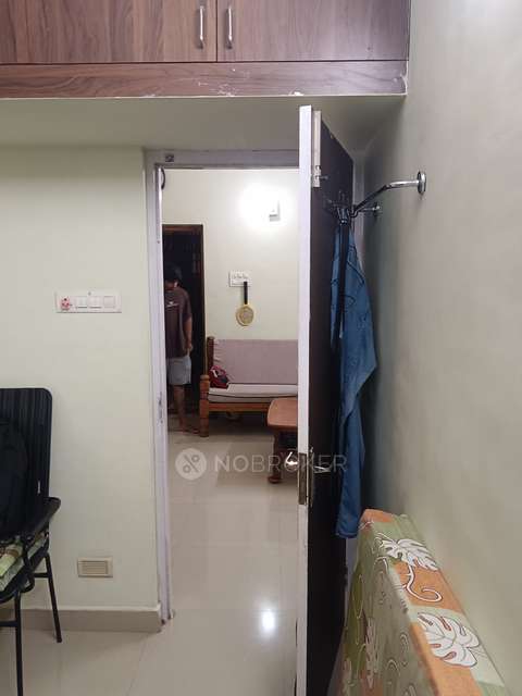 1 BHK Flat In Ragavas Appartment Perumbakkam For Sale  In Ragavas Apartment