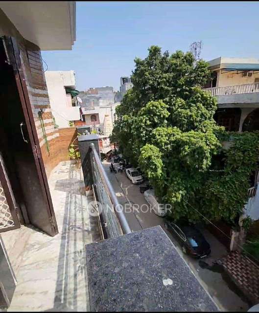 2 BHK Flat In Standalone Building  For Sale  In Navin Shahdara