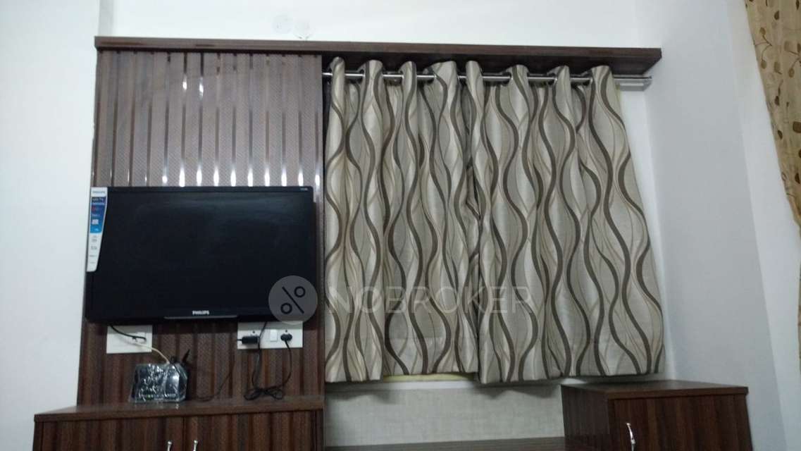 2 BHK Flat In Riddhis Lake View, Khajaguda for Rent  In Chitrapuri Colony