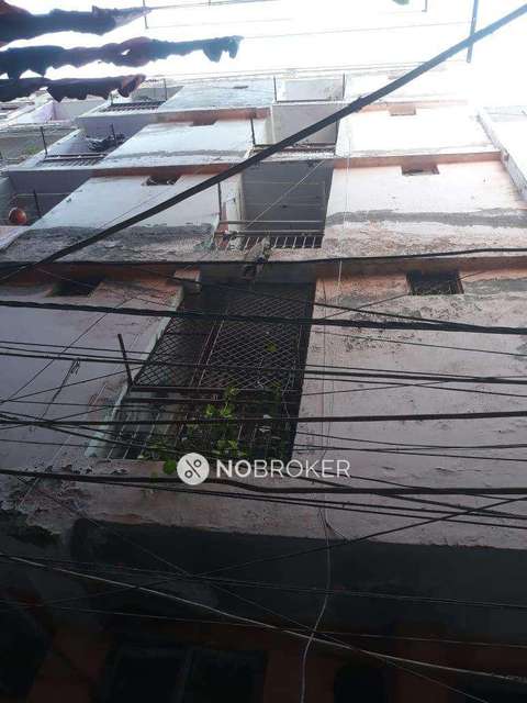1 BHK Flat In Na for Rent  In Sagarpur, Near Gandhi Market