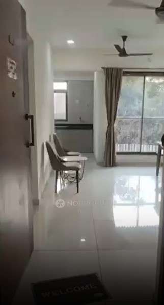 Single Room for Male In 2 BHK  In Chandak 34 Park Estate In Goregaon West