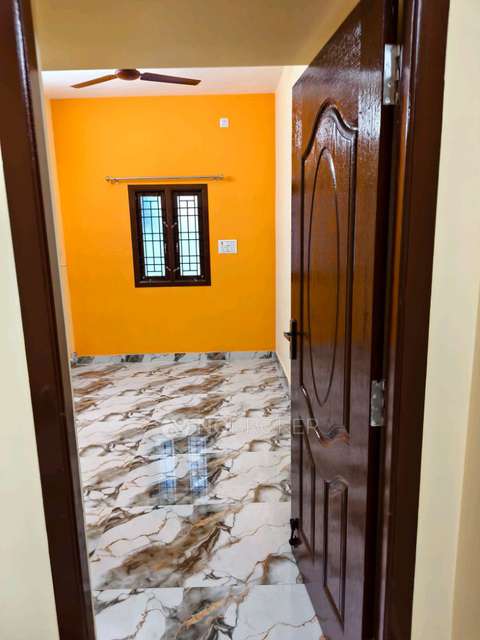 2 BHK House for Rent  In 5&6, Ravi Anitha Complex, Pandian Salai, Seevaram, Perungudi, Chennai, Tamil Nadu 600096, India