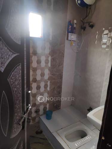 2 BHK Flat In Standalone Building  For Sale  In Rohini