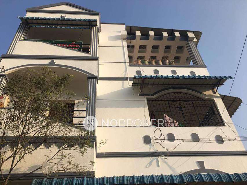 4+ BHK House For Sale  In Kovur