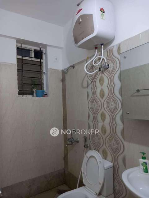 2 BHK Flat In Gomati Iris For Sale  In Bommasandra