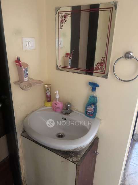 1 BHK Flat In Mantri Park, Goregaon For Sale  In Goregaon
