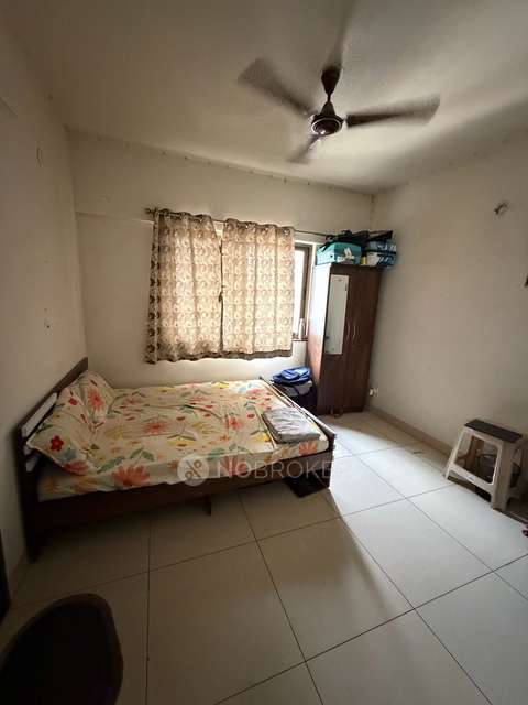 Single Room for Male In 3 BHK  In Paranjape Blue Ridge In Blue Ridge Tower-19
