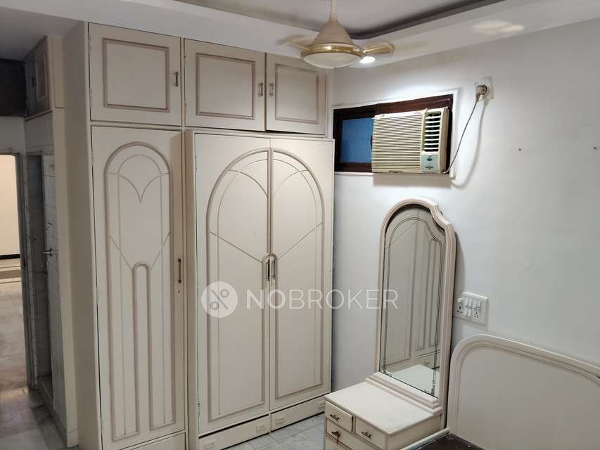 2 BHK Flat In Krishna Kunj Society for Rent  In Mulund West