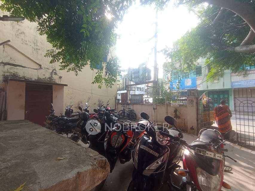 2 BHK Flat In Akrish Apartment For Sale  In Vellala Street
