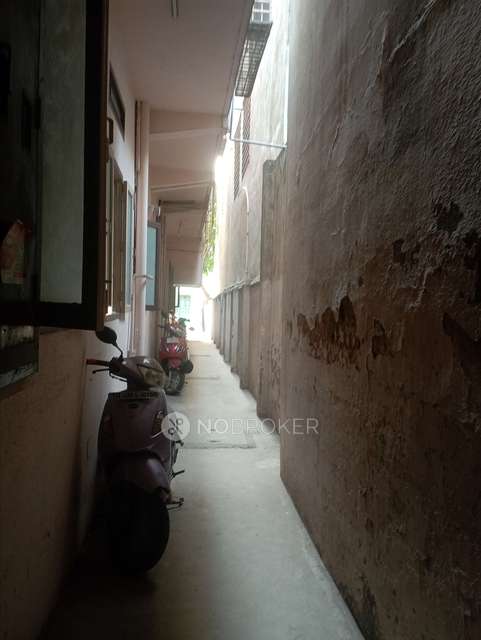 2 BHK Flat In Akrish Apartment For Sale  In Vellala Street