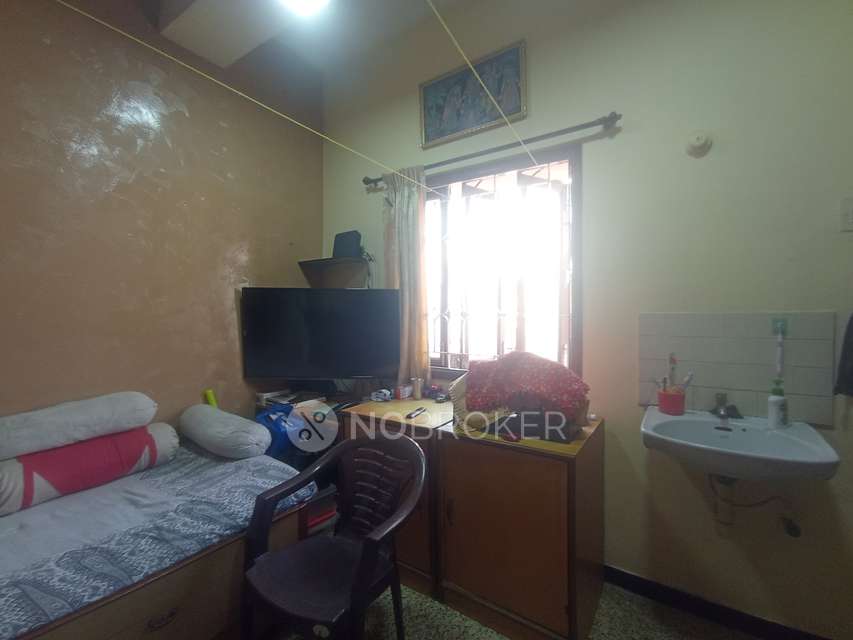 2 BHK Flat In Akrish Apartment For Sale  In Vellala Street