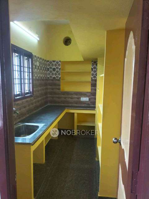 1 BHK House for Rent  In 5th Street