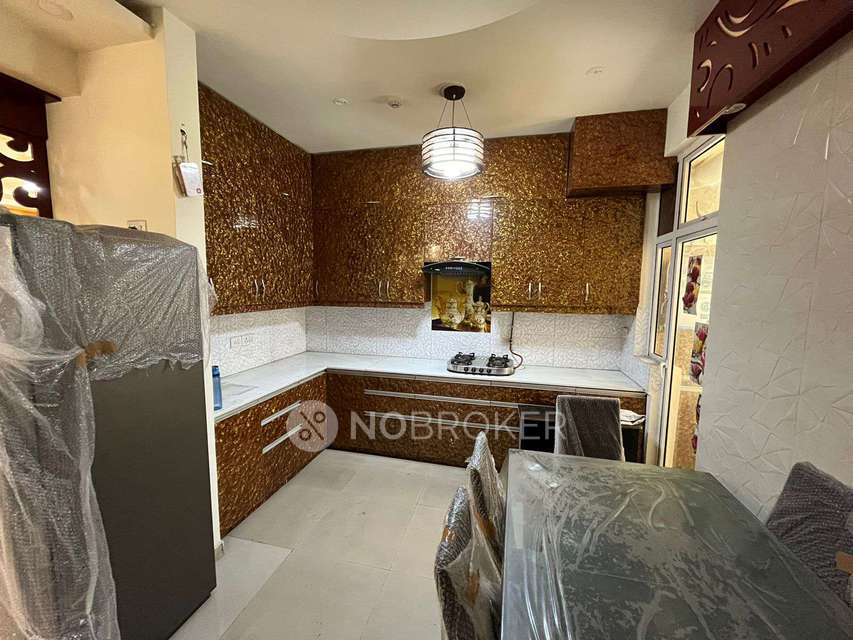 2 BHK Flat In Mahagun Mywoods for Rent  In Sector 16c