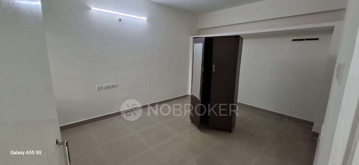 2 BHK Flat In Sri Tirumalas Cyber Residency for Rent  In Kondapur