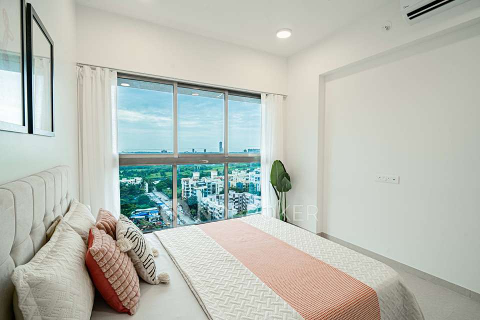 3 BHK Flat In Raj Infinia For Sale  In Borivali