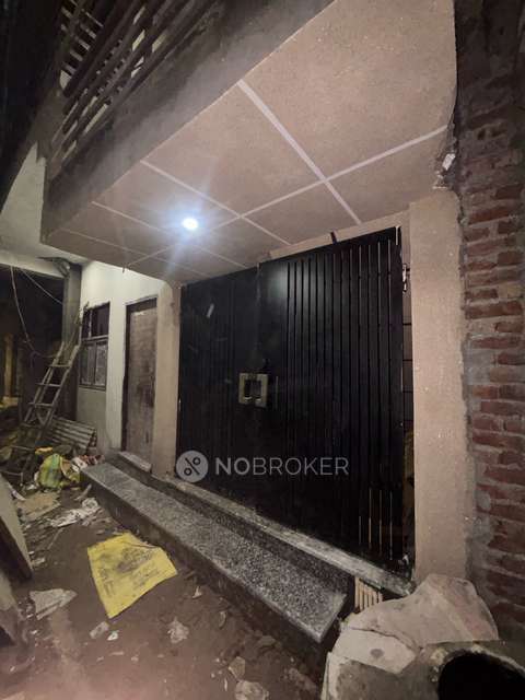 3 BHK Flat for Rent  In  Vasant Kunj