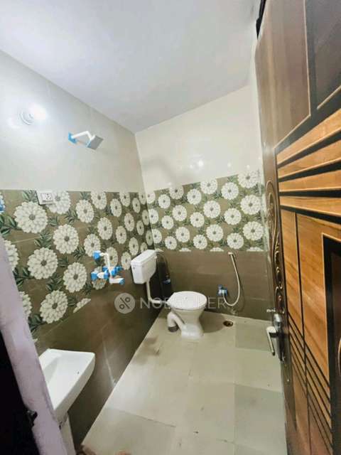 3 BHK Flat For Sale  In Okhla