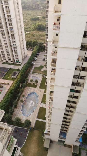3 BHK Flat In Mahagun Mantra For Sale  In Vaidpura