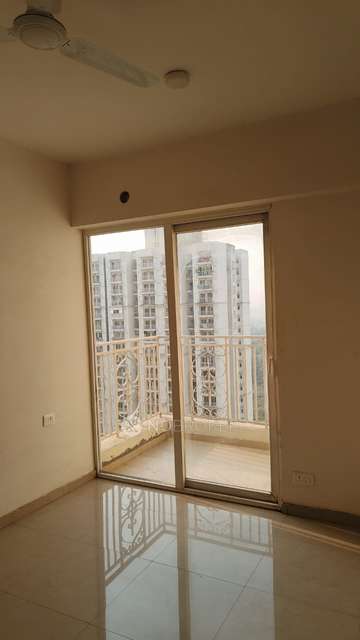 3 BHK Flat In Mahagun Mantra For Sale  In Vaidpura