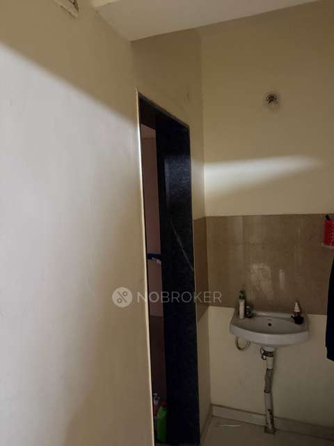 Single Room for Female In 1 BHK  In Thite Vasti In Thite Vasti