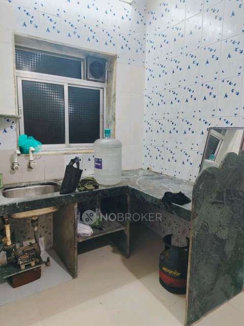 PG for Girls in 400053, Lokhandwala Complex Road