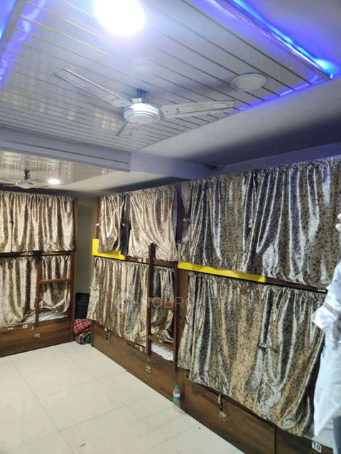 PG for Boys in Andheri East