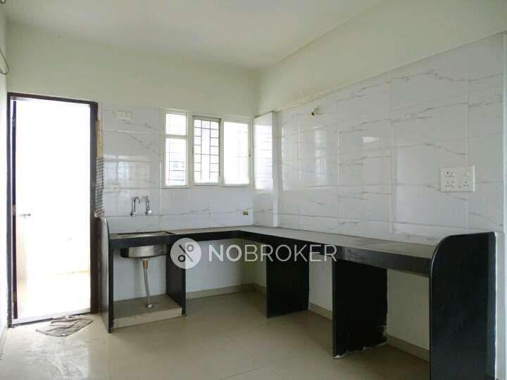 2 BHK Flat In Krishnaknuj Society For Sale  In Kondhwa Budruk