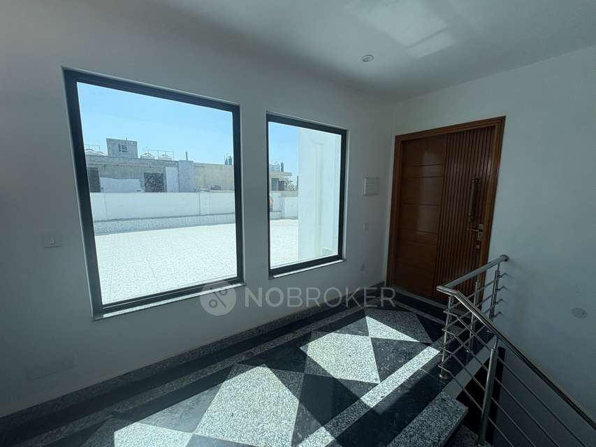 1 BHK Flat In Samridhi Enclave Society for Rent  In Chhatarpur