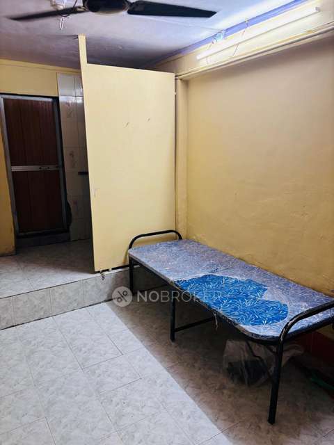 1 RK Flat In Radhakrishna Apartment for Rent  In Lokmanya Hospital 