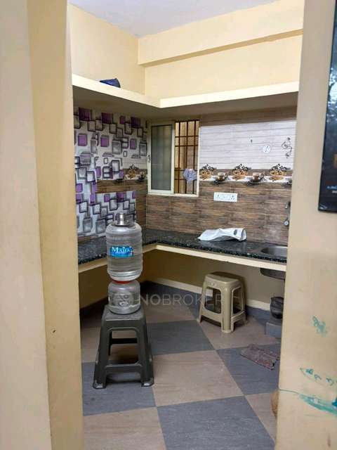 2 BHK Flat In Vr Pillai for Lease  In Narayana Krishnaraja Puram, Triplicane