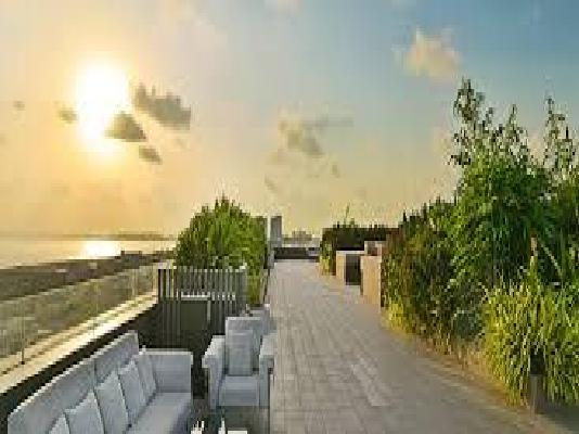 4 BHK Flat In Mum: Luxury Passcode Andheri For Sale 