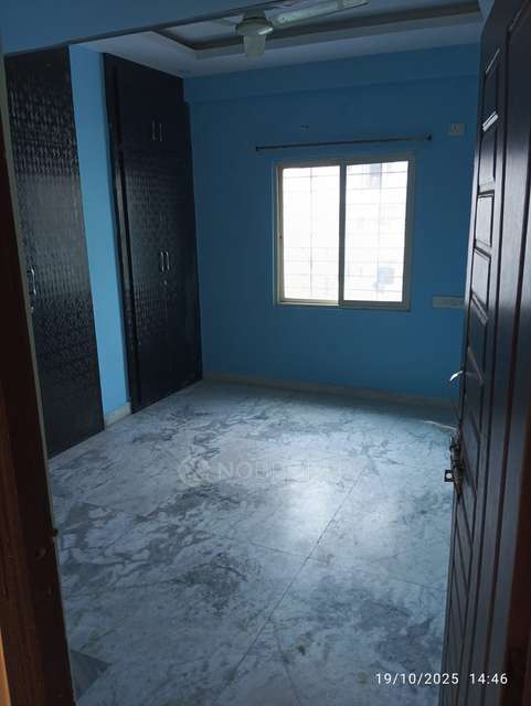 2 BHK Flat In Asas Arbaaz Plaza, Shaikpet For Sale  In Shaikpet