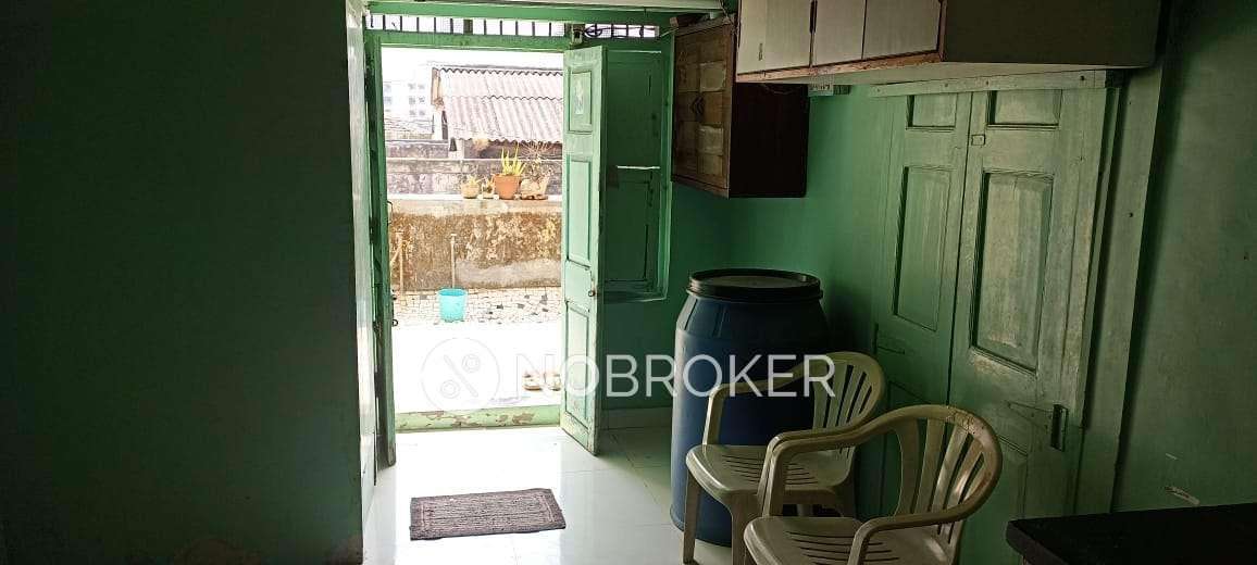 1 RK Flat In Batatawala Mansion For Sale  In Lal Bag