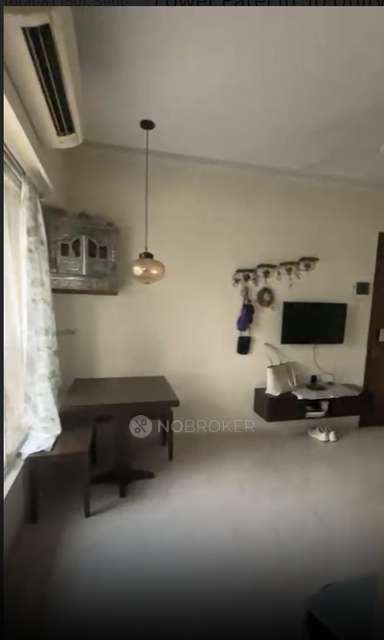 Single Room for Female In 2 BHK  In Unity Tower, Lower Parel In Jp Unity Tower