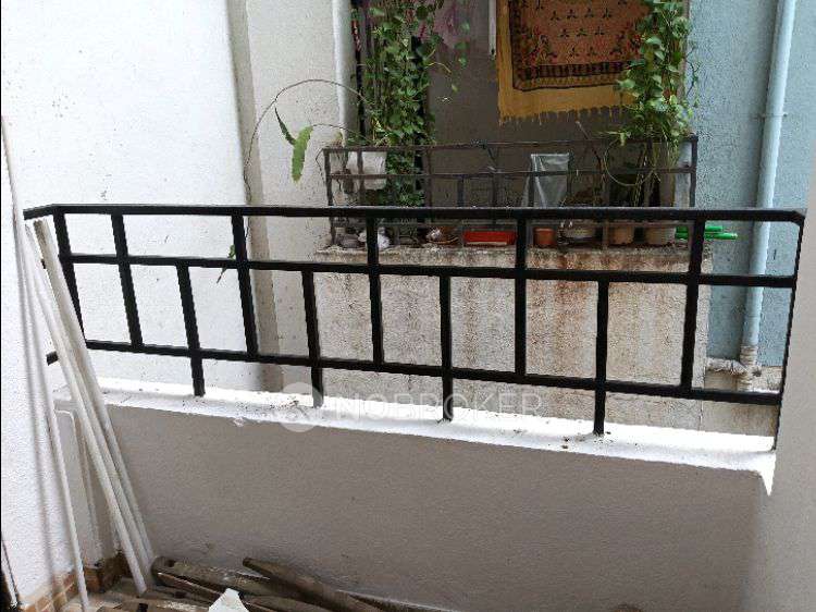 1 BHK Flat In Shree Laxmi Vihar - I Co Op Hsg Society. Raykar Mala. Dhayari for Rent  In Raykar Mala Dhayari