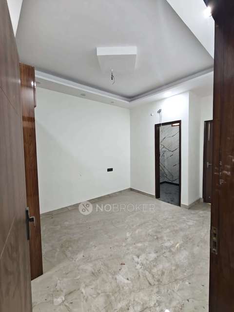 3 BHK Flat In Standalone Building  For Sale  In Shanti Nagar 