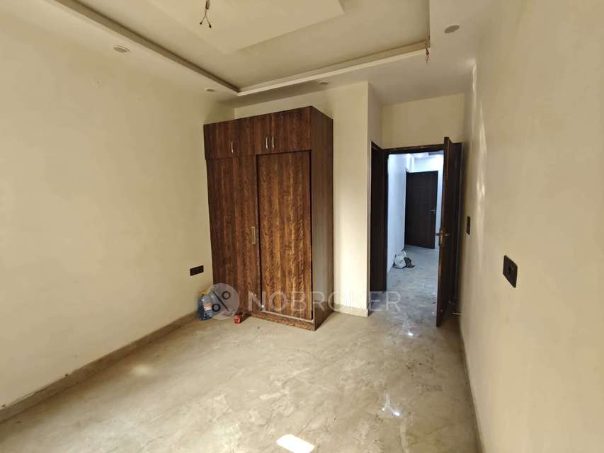 3 BHK Flat In Standalone Building  For Sale  In Shanti Nagar 