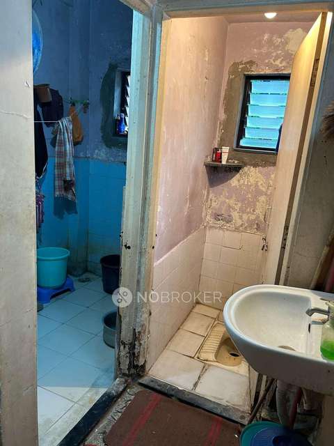 1 RK Flat In M.k. Apartment for Rent  In New Sanghavi