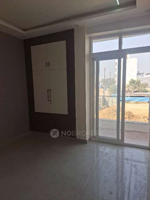 3 BHK Flat In Ns Green  Avenue For Sale  In Noida Extension Greater Noida West