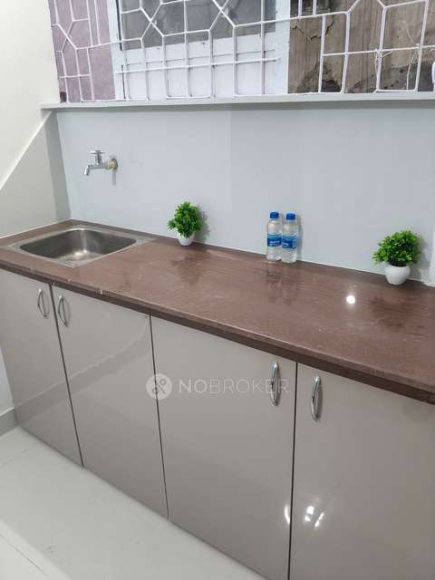 PG for Anyone in Savitri Nagar