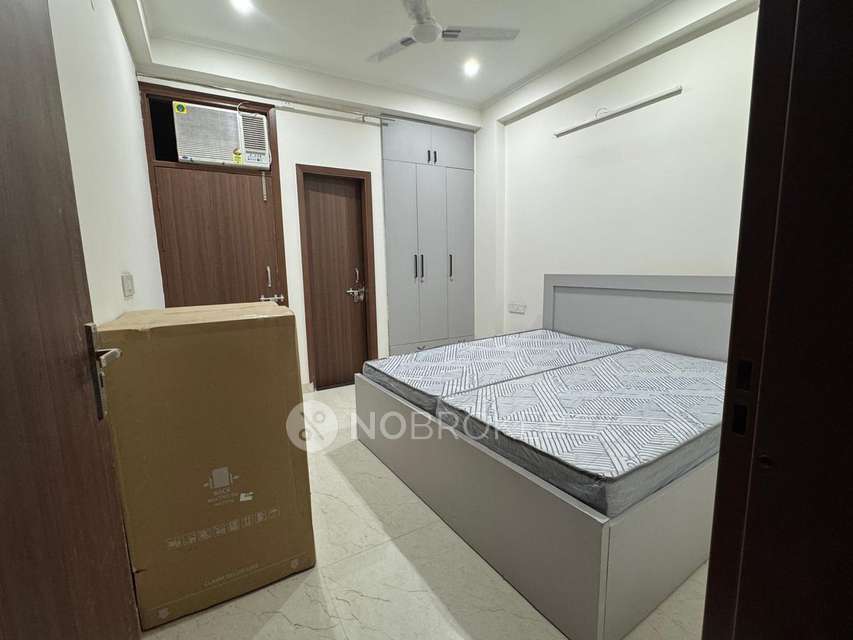 1 BHK House for Rent  In Sector 40