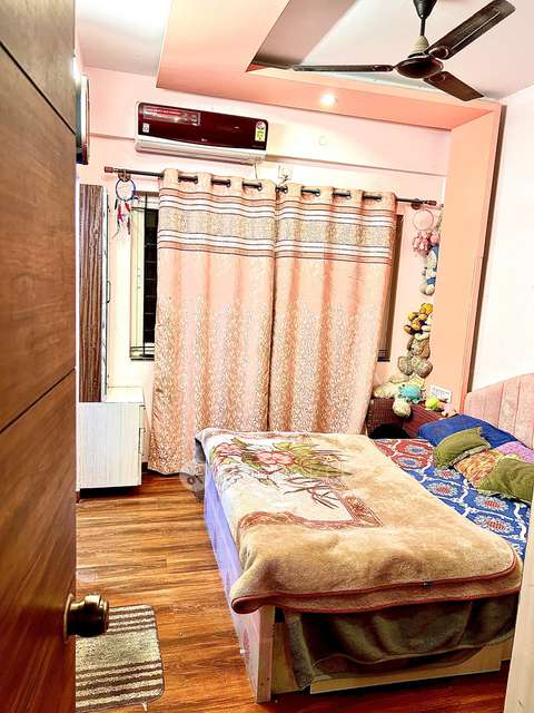 2 BHK Flat In Splenor Gardenia  For Sale  In Sindhi Colony