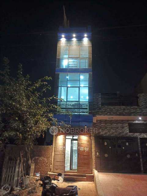 Office Space in Inderpuri, Delhi for Rent 
