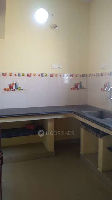 2 BHK Flat In Selva Vinayaga Apartments Pallikaranai For Sale  In 2nd Main Rd, Vivekanandar Nagar