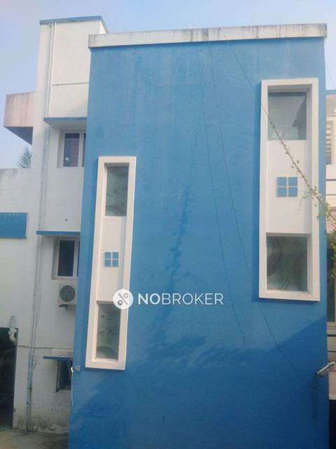 PG for Anyone in Siruseri Plots