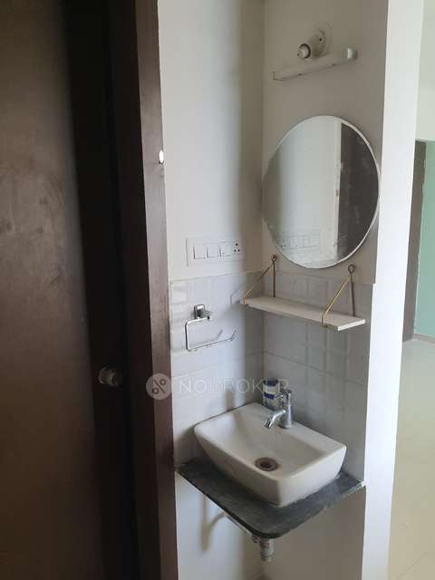 2 BHK Flat In Majestique Oasis for Rent  In Wagholi