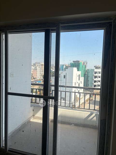 2 BHK Flat In Concrete Strings For Sale  In Manikonda