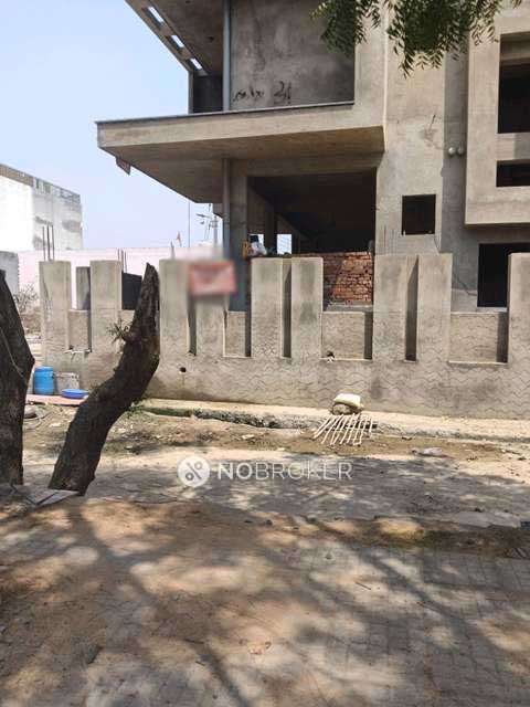 1 RK Flat In Kataria House  for Rent  In Sector 5