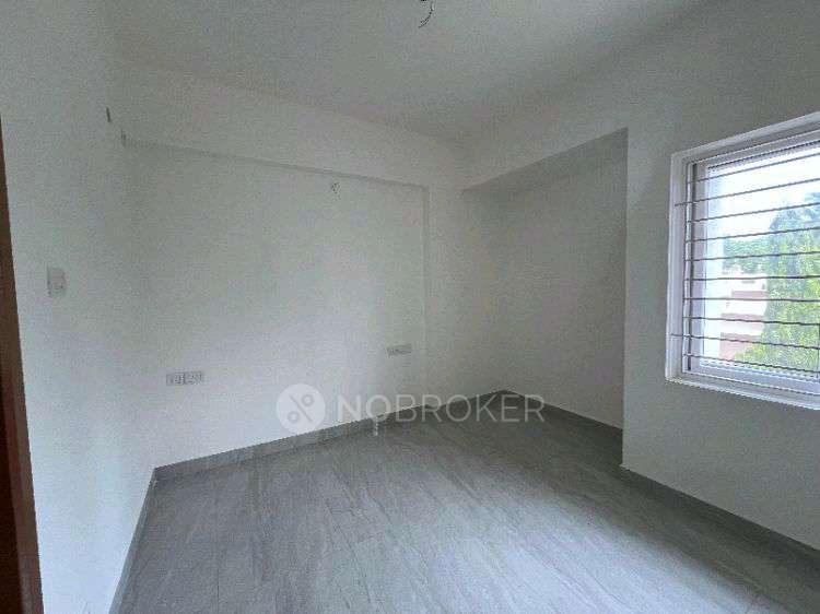 2 BHK Flat In Anry Homes For Sale  In Valasaravakkam