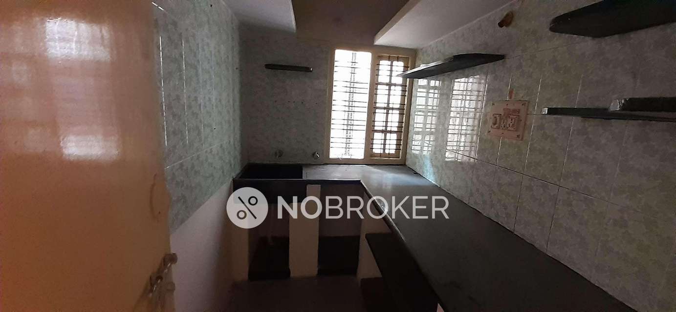 4+ BHK House For Sale  In Bilekahalli